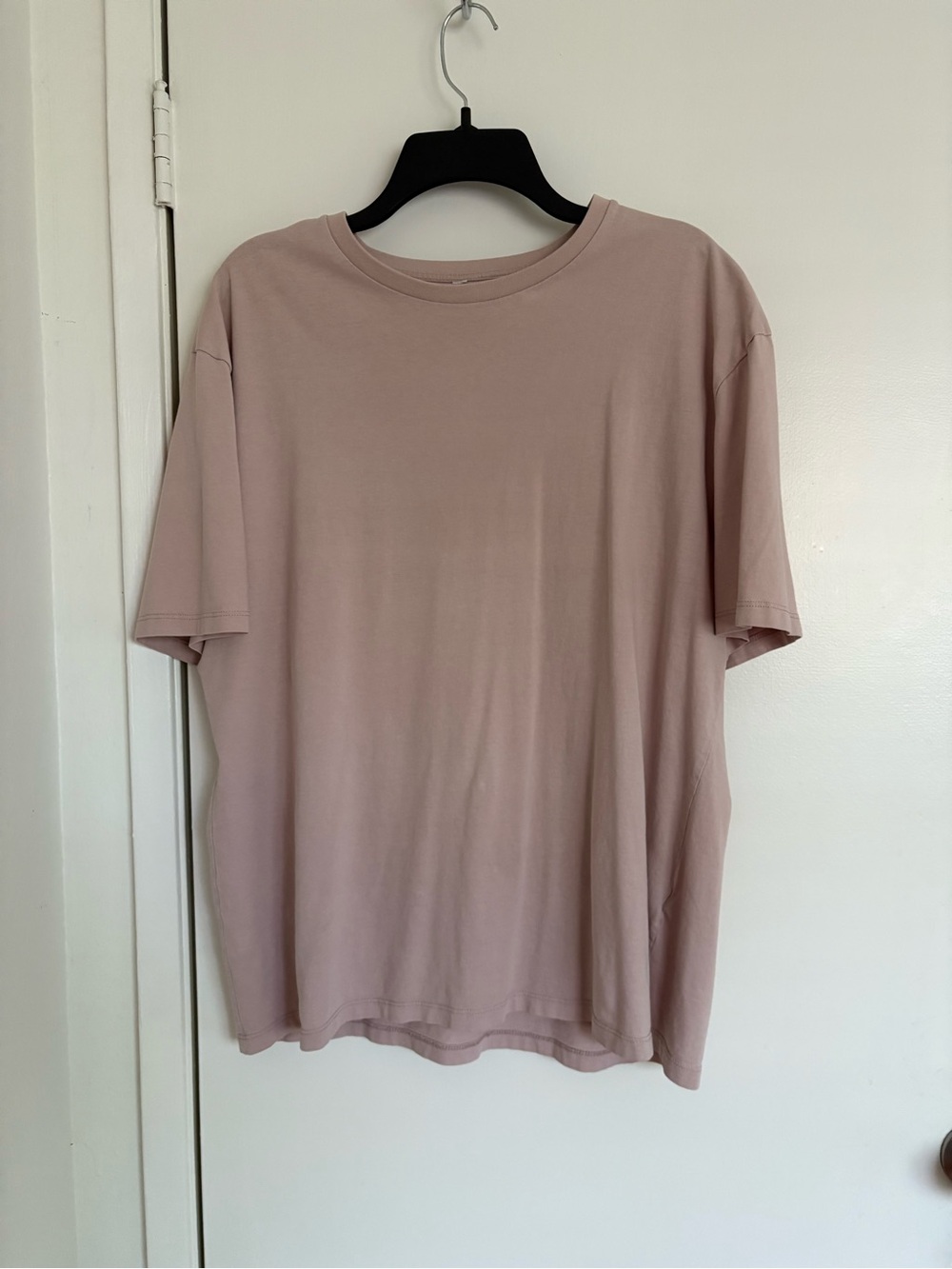 Men's Crewneck Tee in Dusty Pink